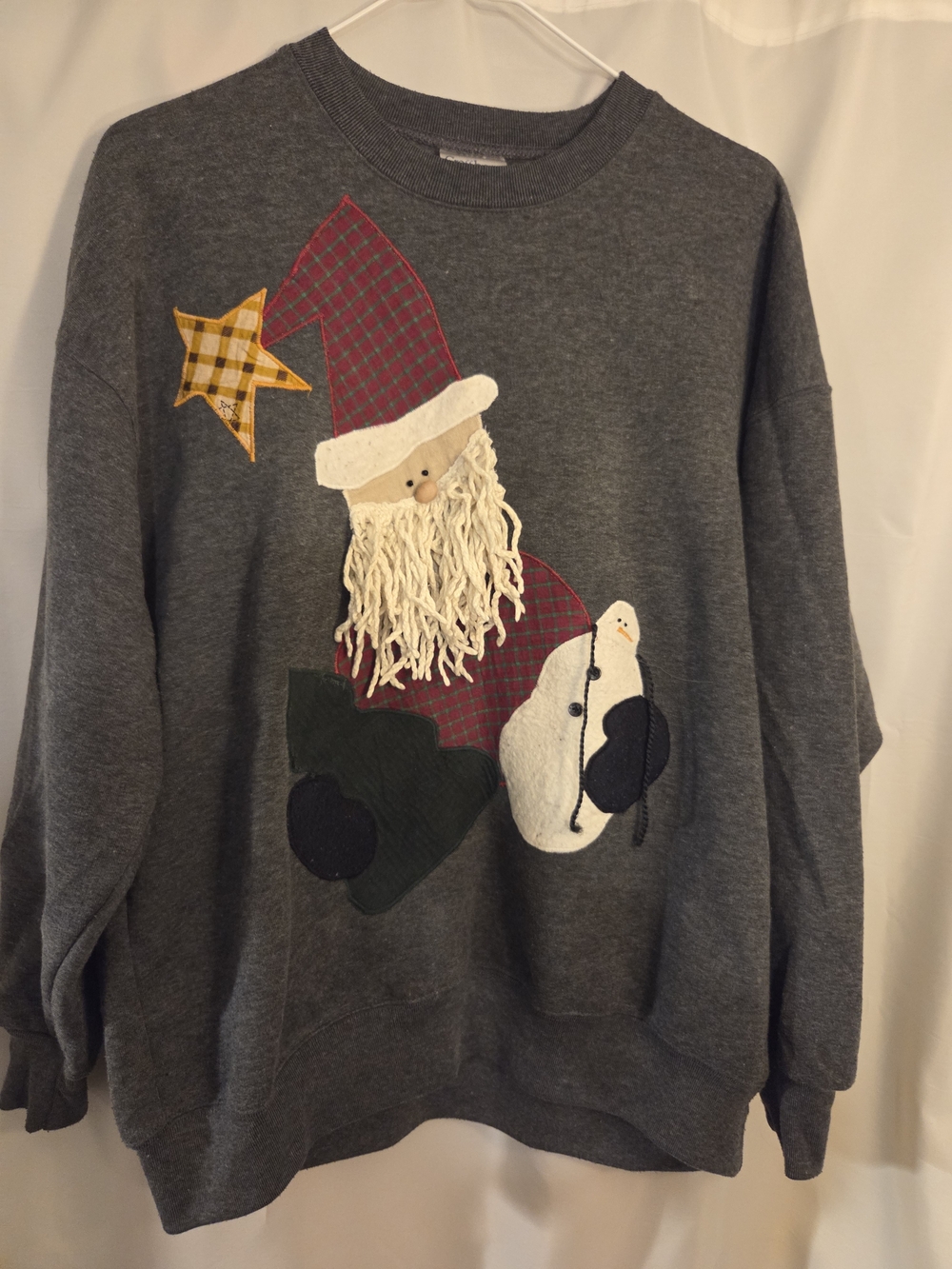 Vintage "UGLY SWEATER" Women's Gray Santa Appliqué Crewneck Sweatshirt